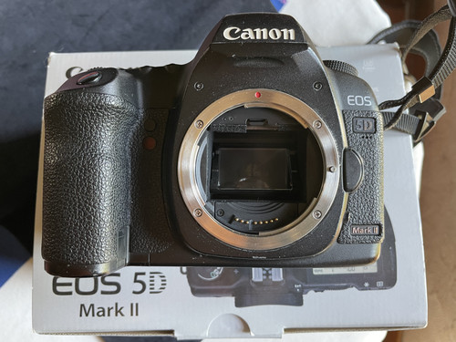 Canon eos mark - canon,